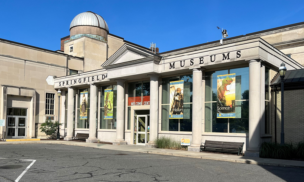 Entrance to Springfield Museums welcome center